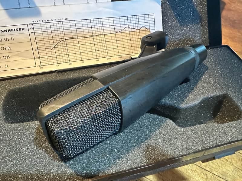 Sennheiser MD421 MKII Cardioid Dynamic Microphone - NICE!