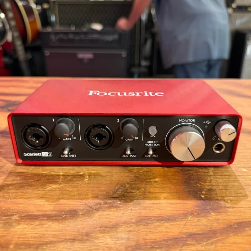 Focusrite Scarlett 2i2 USB 2.0 Audio Interface