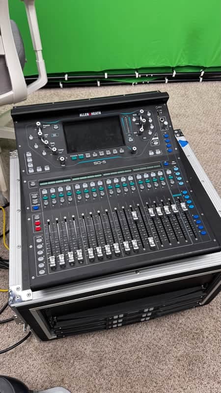 Allen & Heath SQ-5 with Case!