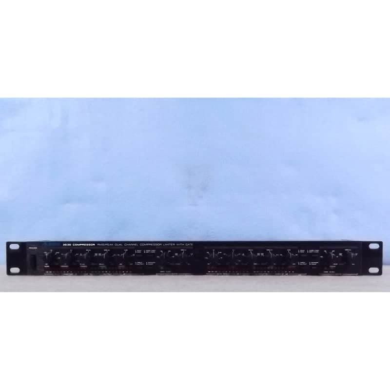 Alesis 3630 Dual-Channel Compressor / Limiter with Gate