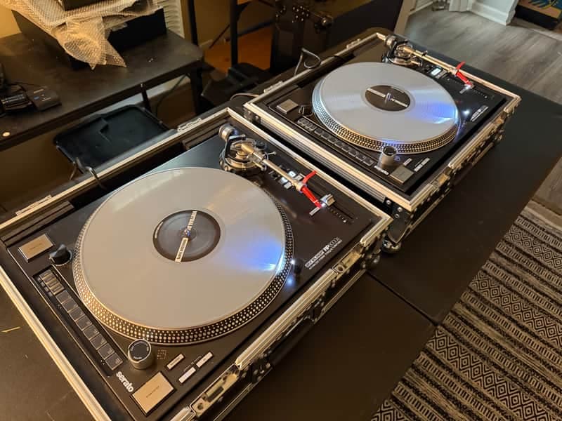 Reloop RP-8000s Direct Drive Straight Arm Turntable with MIDI Pads 2010s - Black
