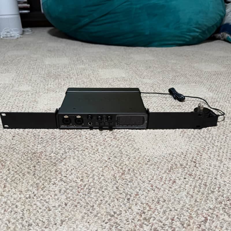 MOTU UltraLite mk5 18x22. 2021