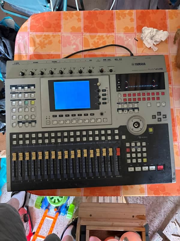 Yamaha AW4416 Professional Audio Workstation / Digital Recorder