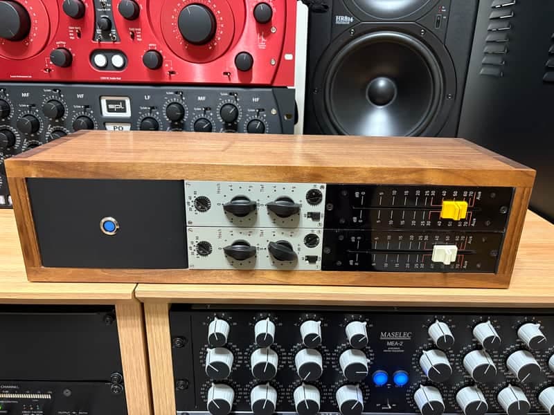 EAB VE12 Vintage Tube Channel Strip Pair EAB VR15 Vintage Tube Channel Strip Pair 1960