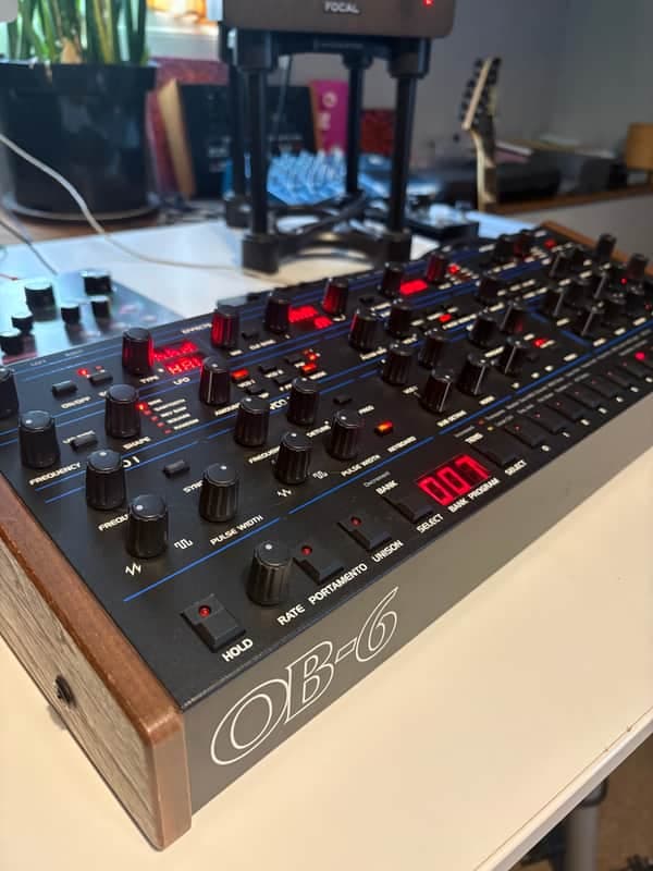 Sequential OB-6 Desktop 6-Voice Polyphonic Synthesizer 2018 - Present - Black with Wood Sides