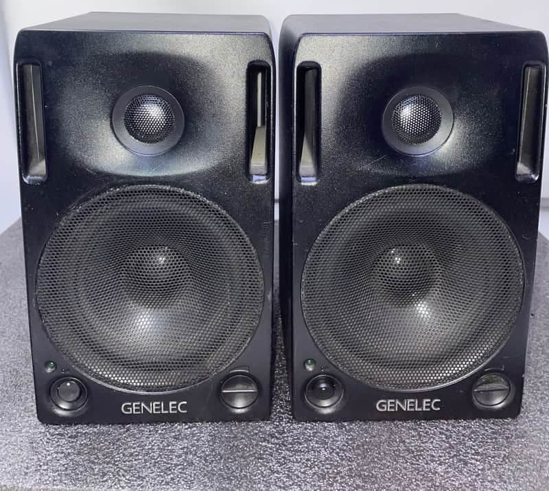 Genelec 1029A 5" Powered Nearfield Studio Monitor (Pair) 1996 - 2005 - Black