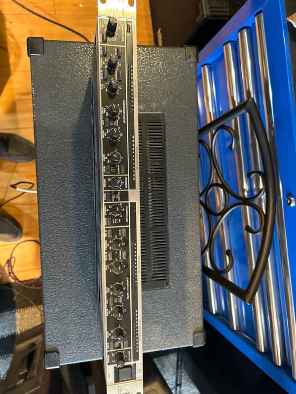 Behringer Autocomplete pro 2000 - Silver