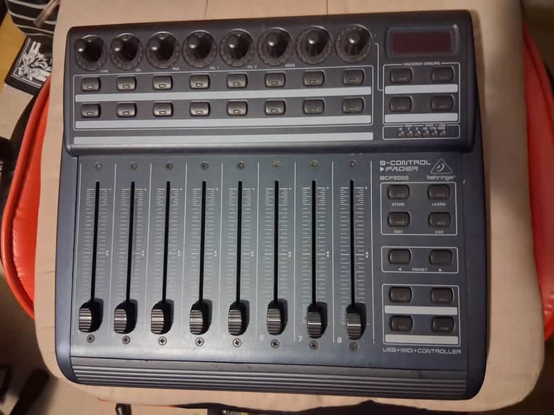 Behringer B-Control BCF2000 USB-MIDI DAW Controller