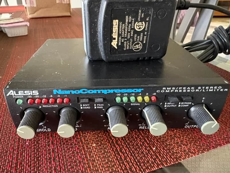 Alesis Micro Comp - Matt Black