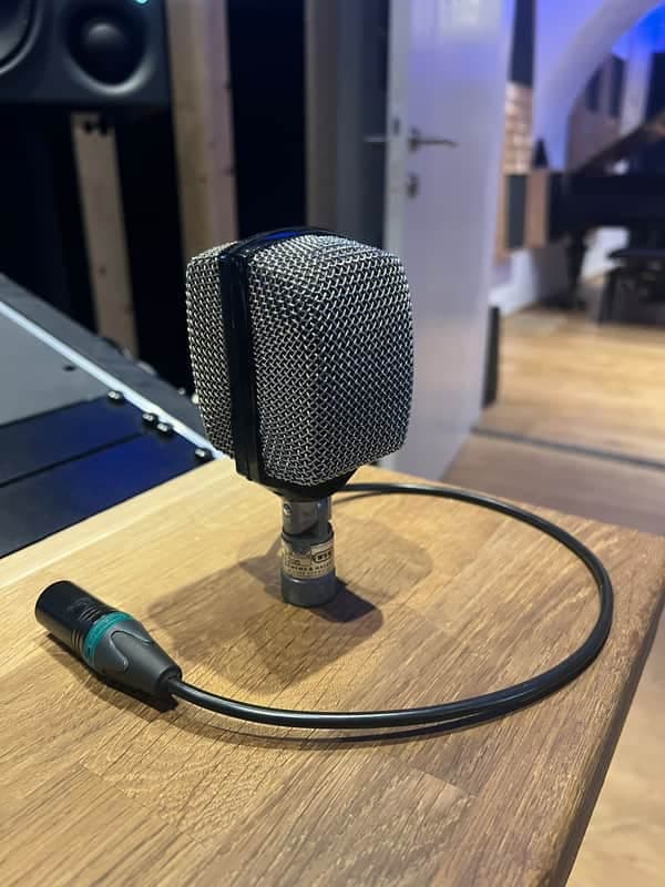 Vintage WSW / Siemens D12 Dynamic Microphone (ca. 1958–1965)