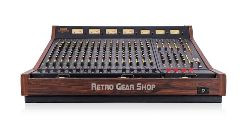 Yamaha M1516 1970s - Black/Wood