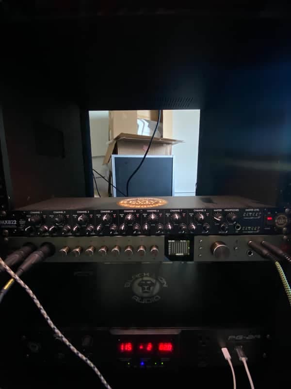 REVIVE-AUDIO-MODIFIED ART MX822 8-Channel Line Mixer with FX Loop 2020s