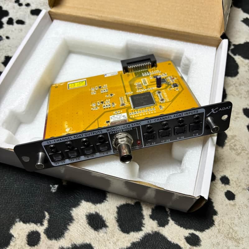 Behringer X-ADAT 32-Channel ADAT Expansion Card for X32
