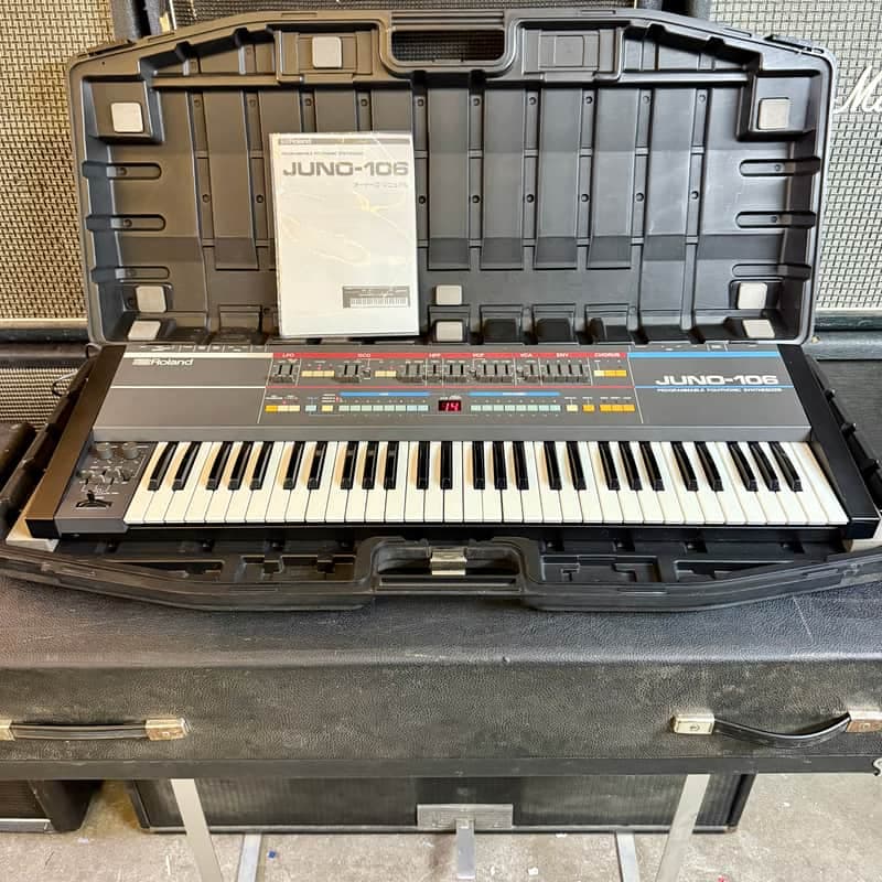 Roland Juno 106 c 1985 original vintage MIJ Japan analog poly synth AK