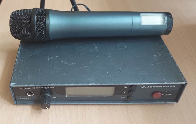 Sennheiser EW500 receiver + EW300 G2 wireless microphone