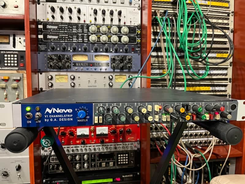 Neve V1 channel strip