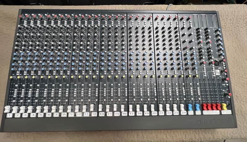 Soundcraft K1 24 Ch 4 Sub Mixer Great Condition