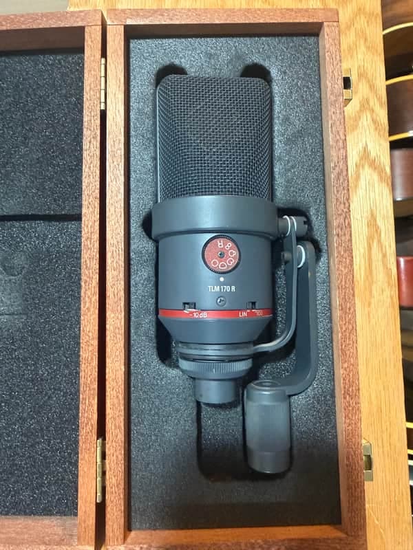 Neumann TLM 170R MT Large Diaphragm Multipattern Condenser Microphone