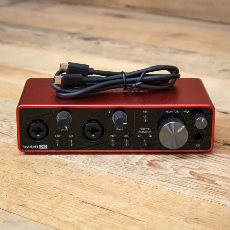 Focusrite Scarlett 2i2 (3rd Gen) USB Audio Interface Studio Recording U287681