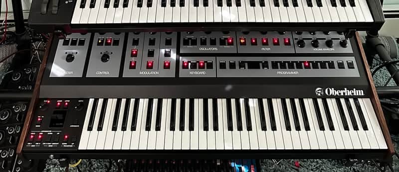 Oberheim OB-X8 Analog Synthesizer Local pick up