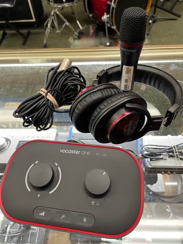 Focusrite Vocaster One Studio USB-C Podcasting Audio Interface Bundle