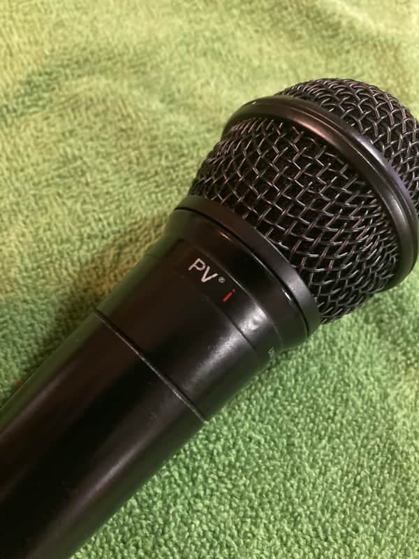 Very Nice Peavey PVi Microphone