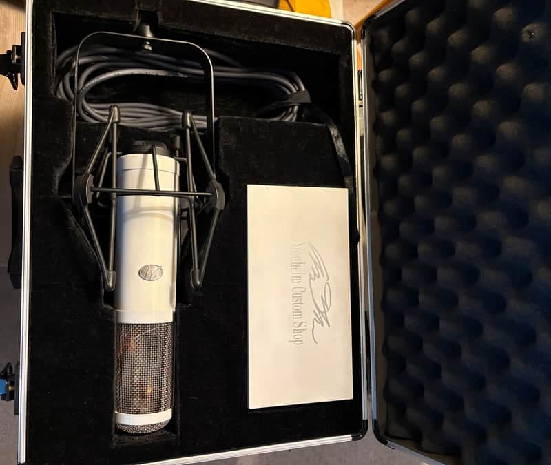 Monheim Custom Stereo Tube microphone