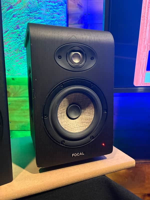 Focal Shape 50 5" Powered Studio Monitors (Pair) 2010s - Wood