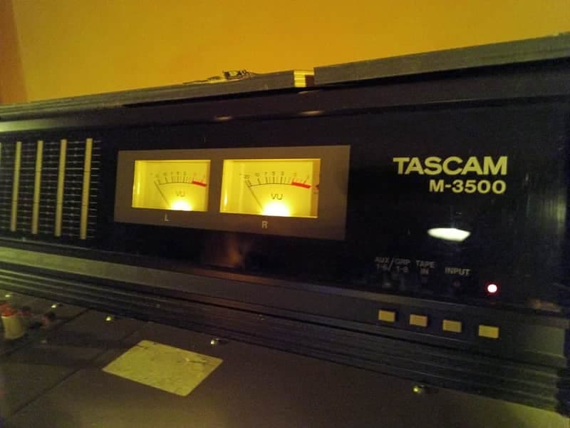 tascam M 3500 - 32 kanal inline mixer + balance kit + case