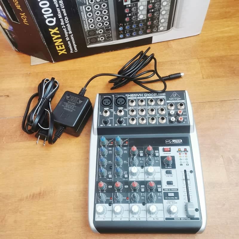 Behringer Xenyx Q1002USB 10-Input Mixer with USB Interface 2012 - Present - Standard