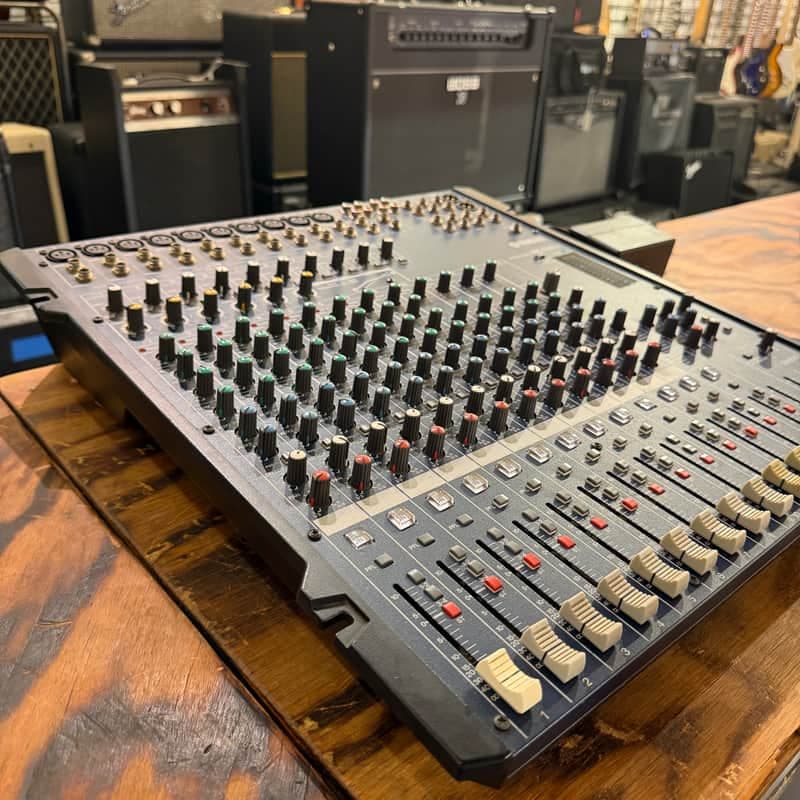 Yamaha MG166CX 16 Channel Mixer 2010s - Blue