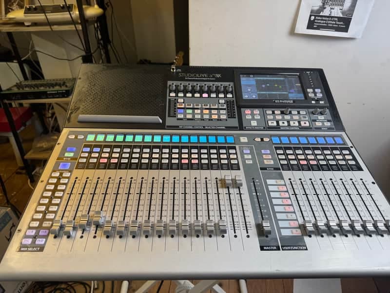 PreSonus StudioLive 32SX Compact 32-Channel Digital Mixer and USB Audio Interface 2019 - Present - Black / Silver