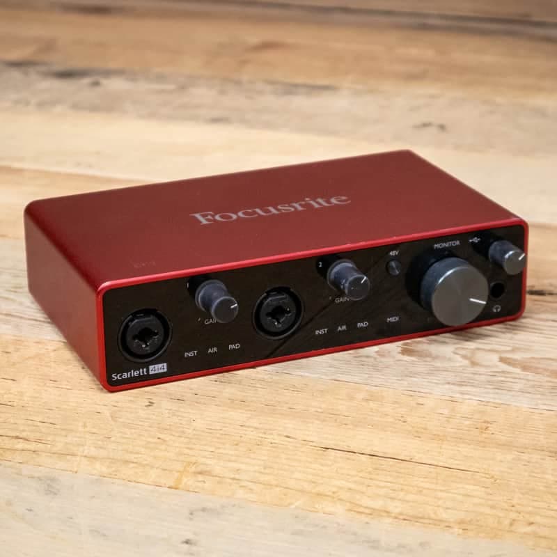 Focusrite Scarlett 4i4 (3rd Gen) USB Audio Interface 4-i-4 MK3 Studio U288504