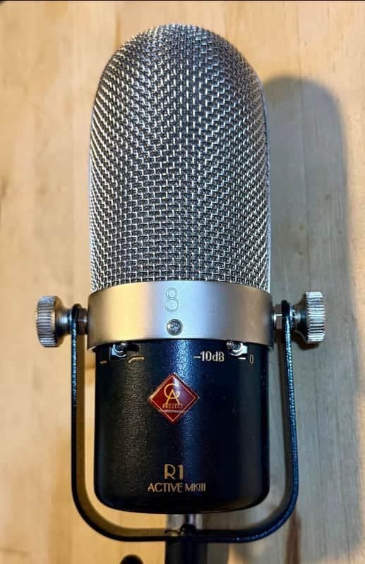 Golden Age Project R1 MKIII Active Ribbon Microphone 2010s - Black