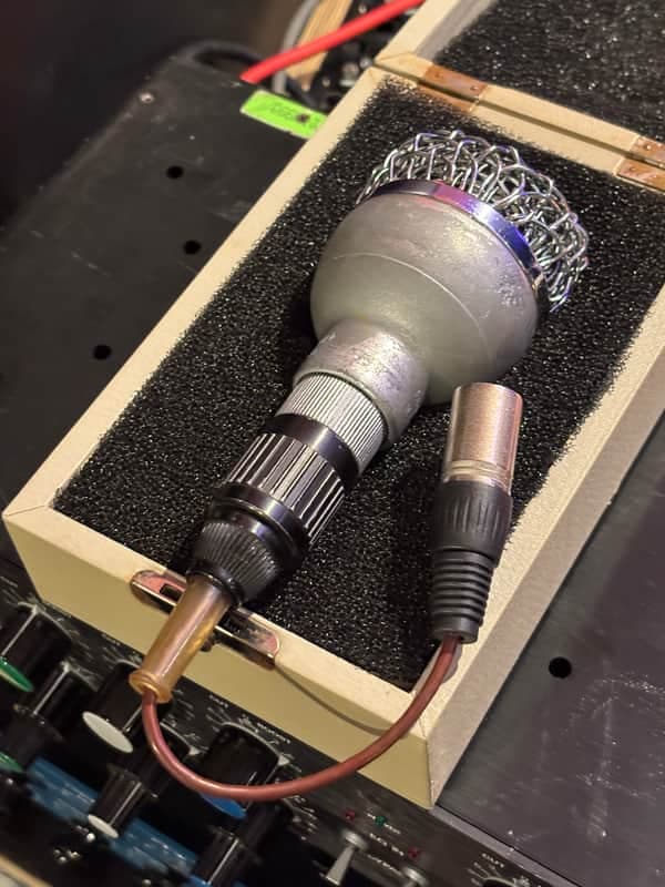 Prototype Beyer Dynamic B-M19-B with pigtail and case - SOUNDS NEW!