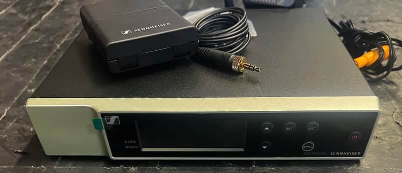 Sennheiser EW-D EM wireless system w/Beltpack+Mic