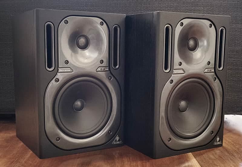 Behringer Truth B2030A High Resolution Powered Studio Monitor - Pair