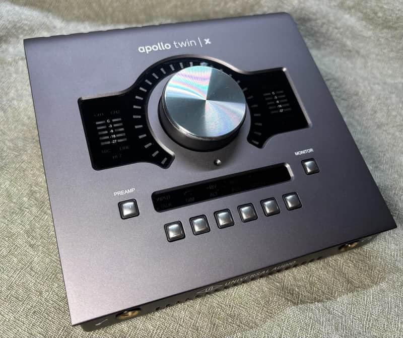 Universal Audio Apollo Twin X DUO with Thunderbolt Cable
