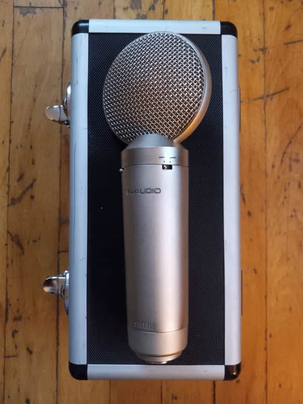 M-Audio Solaris Large Diaphragm Multi-Pattern Condenser Mic 2010s - Silver