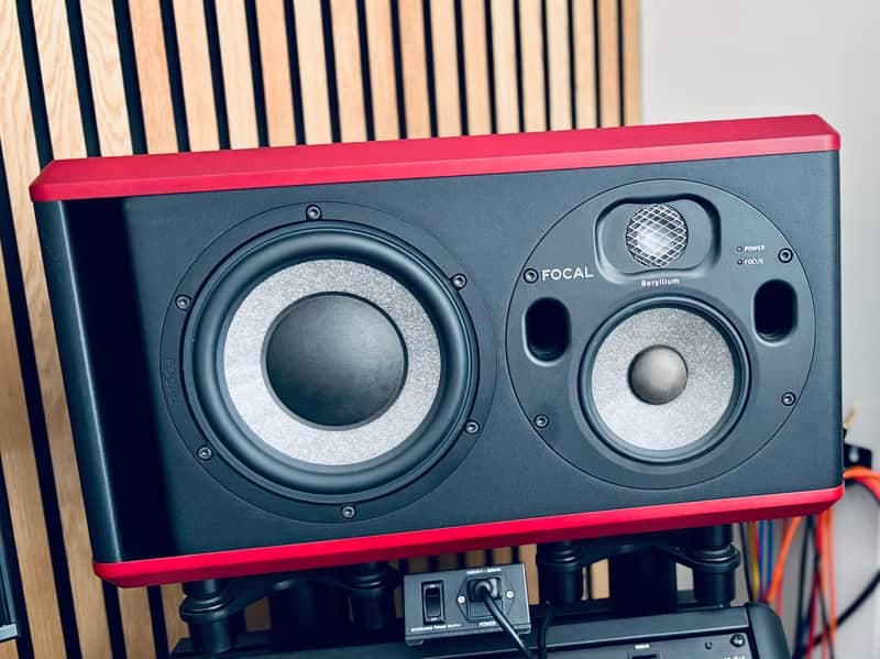 Focal ST6 Trio6 Active Studio Monitor (Single) 2023 - Present - Red