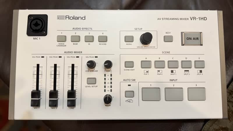 Roland VR-1HD AV Streaming Mixer 2019 - 2020 - White