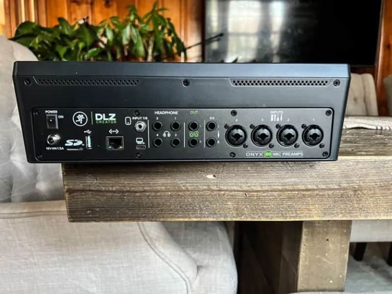 Mackie DLZ Creator Adaptive Digital Mixer with Mix Agent Technology *open *return -perfect condition!!