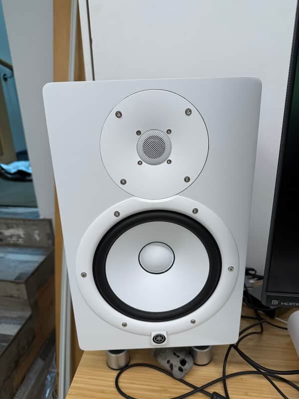 Yamaha HS8 8" Powered Studio Monitor (Pair) 2015 - Present - White