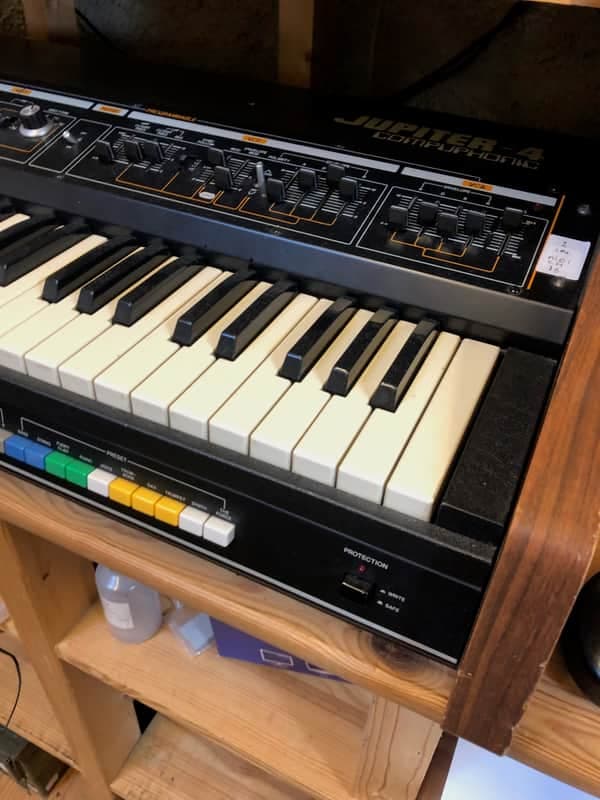 Roland Jupiter 4 49-Key Synthesizer 1978 - 1982 - Black