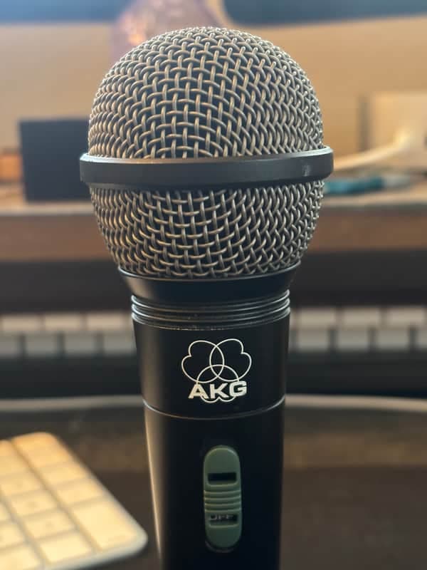 AKG D 8000 S Dynamic Microphone mic