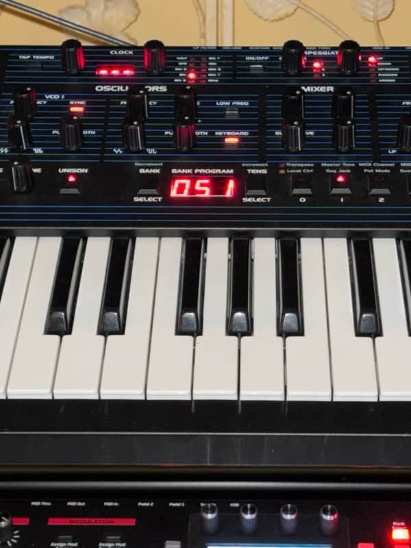 Sequential OB-6 49-Key 6-Voice Polyphonic Synthesizer 2018 - Present - Black with Wood Sides