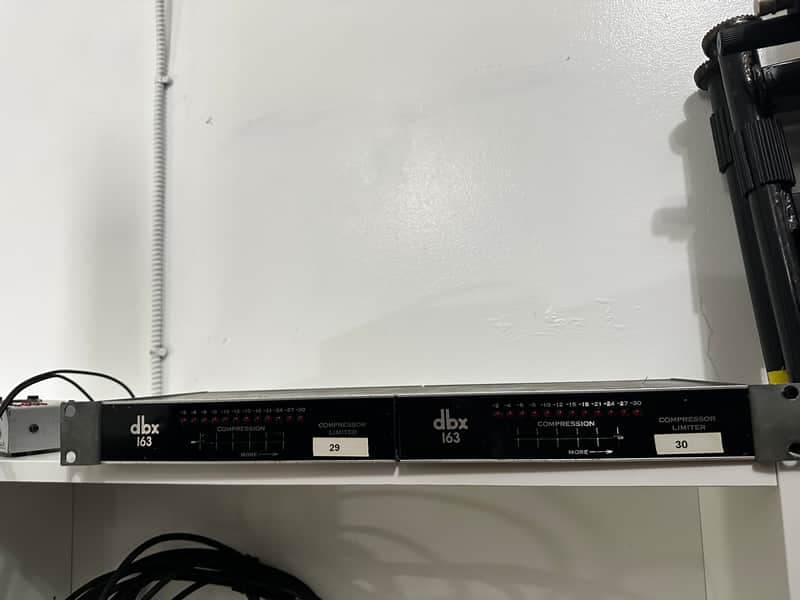 dbx 163 Compressor / Limiter Pair 1980s - Black