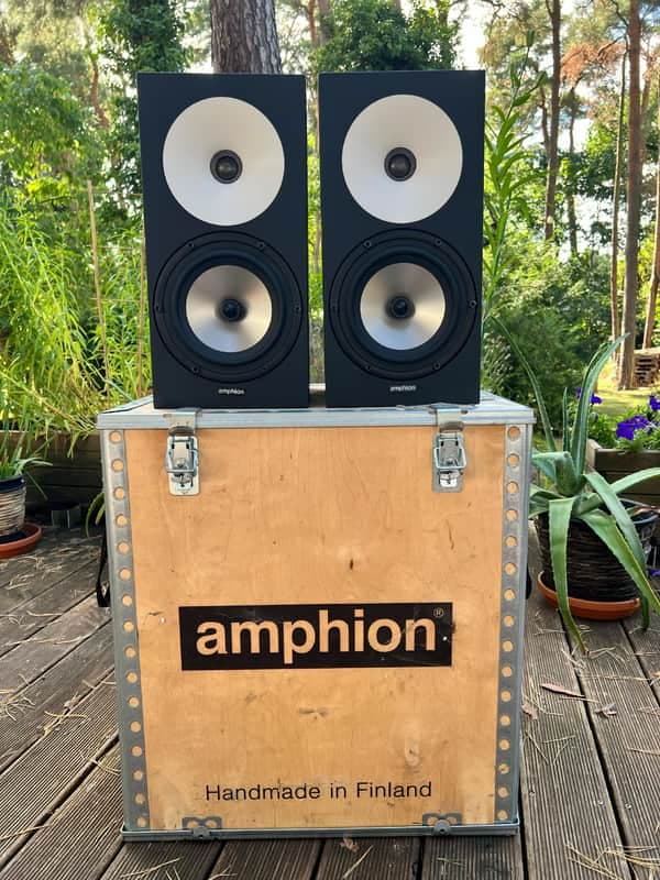 Amphion One18 Passive Studio Monitors - Pair - Black - White