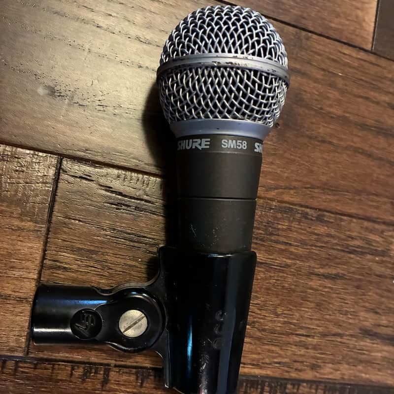 Shure SM58 Handheld Cardioid Dynamic Microphone 1984 - Present - Black