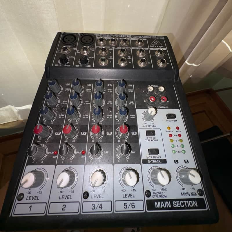 Behringer Behringer XENYX 802 8-Input Audio Mixer – Professional Sound Equipment